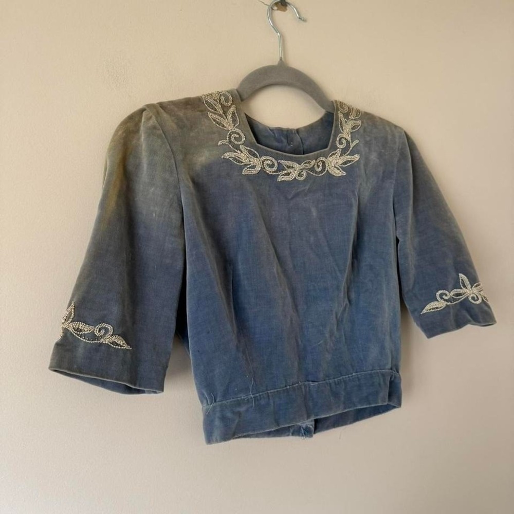 Antique Velvet Blouse XS - AS IS sunfaded covered buttons embroidery blue square - Picture 2 of 8